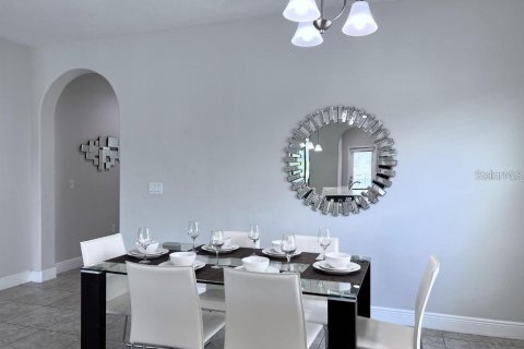 Villa ou maison à vendre à Haines City, Floride: 6 chambres, 272.58 m2 № 2426006 - photo 6