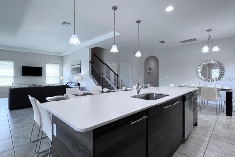 Villa ou maison à vendre à Haines City, Floride: 6 chambres, 272.58 m2 № 2426006 - photo 5