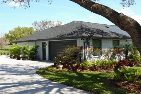 Villa ou maison à vendre à Valrico, Floride: 4 chambres, 230.77 m2 № 2334145 - photo 4