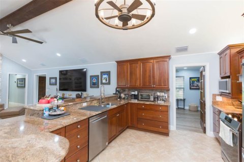 Villa ou maison à vendre à Valrico, Floride: 4 chambres, 230.77 m2 № 2334145 - photo 20