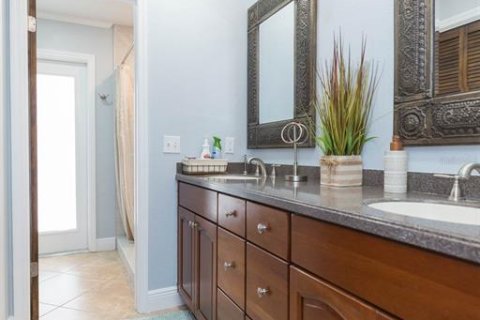 Villa ou maison à vendre à Valrico, Floride: 4 chambres, 230.77 m2 № 2334145 - photo 30