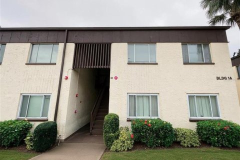 Condo in Clearwater, Florida, 2 bedrooms  № 1847312 - photo 1