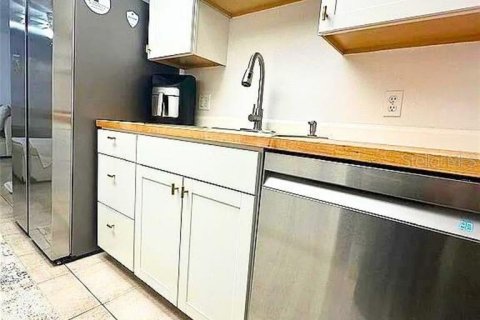 Condo in Clearwater, Florida, 2 bedrooms  № 1847312 - photo 7