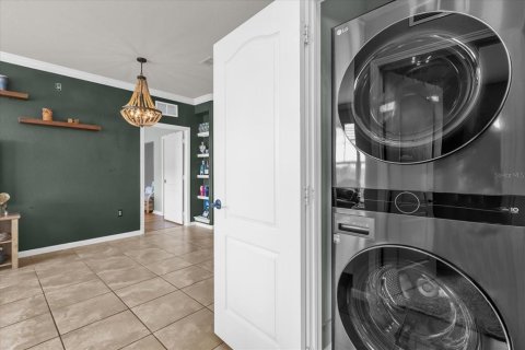 Condo in Davenport, Florida, 3 bedrooms  № 1879793 - photo 20