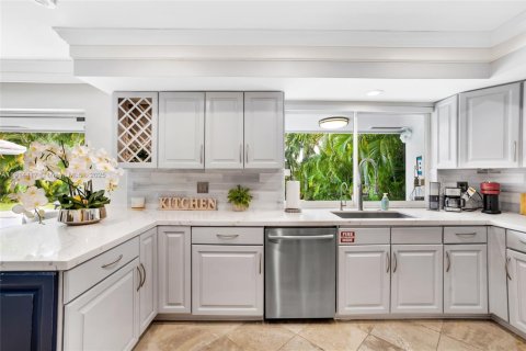 Villa ou maison à vendre à Fort Lauderdale, Floride: 3 chambres, 141.68 m2 № 2082428 - photo 16