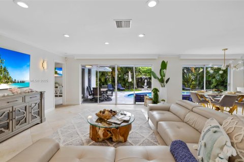 Villa ou maison à vendre à Fort Lauderdale, Floride: 3 chambres, 141.68 m2 № 2082428 - photo 2