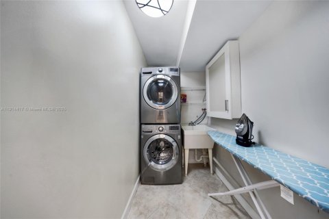 Villa ou maison à vendre à Fort Lauderdale, Floride: 3 chambres, 141.68 m2 № 2082428 - photo 23