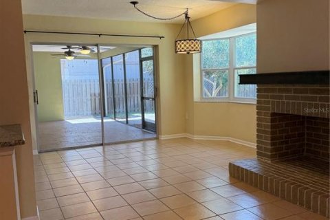 House in Tarpon Springs, Florida 4 bedrooms, 183.76 sq.m. № 1866374 - photo 15