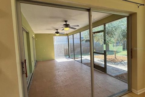 House in Tarpon Springs, Florida 4 bedrooms, 183.76 sq.m. № 1866374 - photo 5