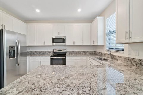 Townhouse in Boynton Beach, Florida 3 bedrooms, 163.04 sq.m. № 2087132 - photo 14