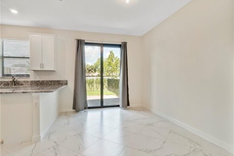 Townhouse in Boynton Beach, Florida 3 bedrooms, 163.04 sq.m. № 2087132 - photo 12