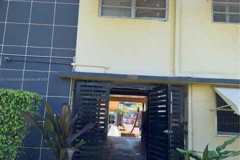 Condo in North Miami Beach, Florida, 2 bedrooms  № 1735750 - photo 19