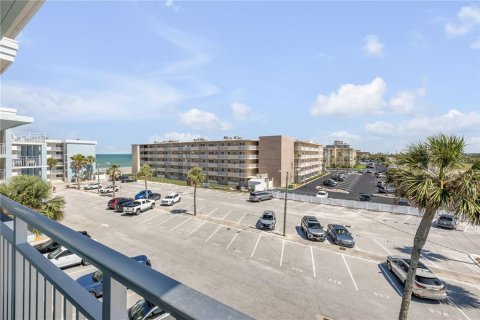 Copropriété à vendre à New Smyrna Beach, Floride: 1 chambre, 64.75 m2 № 1722658 - photo 19