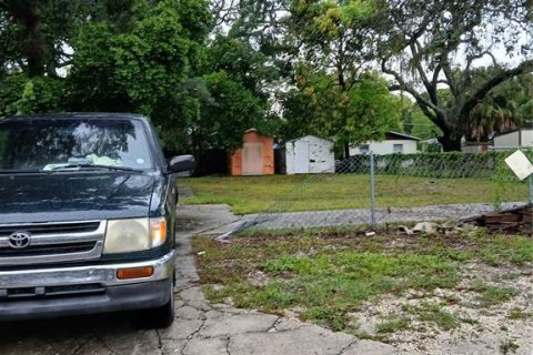 Terreno en venta en Tampa, Florida № 1915893 - foto 1