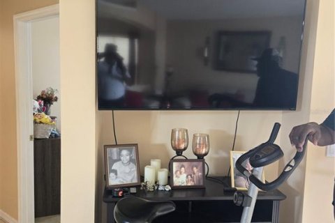 Casa en venta en Kissimmee, Florida, 4 dormitorios, 169.27 m2 № 1783554 - foto 8