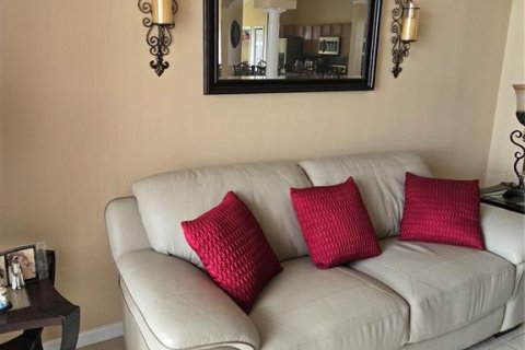 Casa en venta en Kissimmee, Florida, 4 dormitorios, 169.27 m2 № 1783554 - foto 5