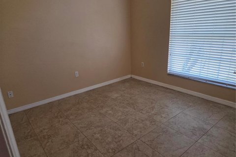 House in Kissimmee, Florida 4 bedrooms, 169.27 sq.m. № 1783554 - photo 15