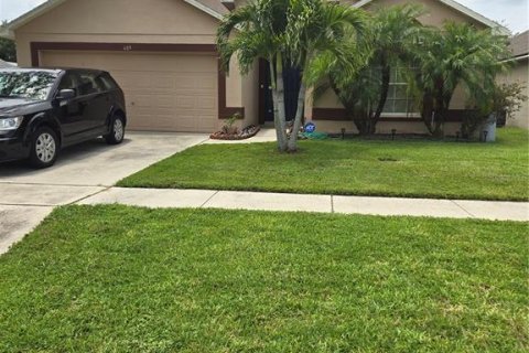 Casa en venta en Kissimmee, Florida, 4 dormitorios, 169.27 m2 № 1783554 - foto 1