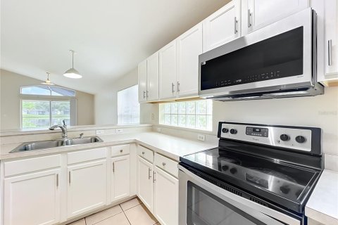 House in Orlando, Florida 4 bedrooms, 199.93 sq.m. № 2095626 - photo 23