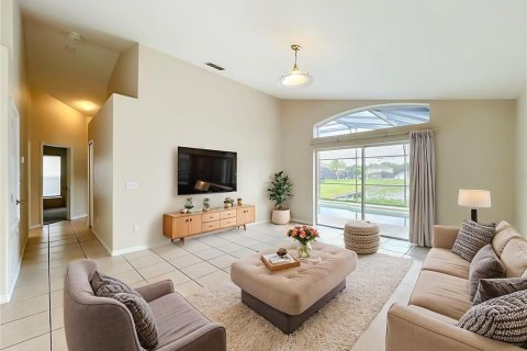 House in Orlando, Florida 4 bedrooms, 199.93 sq.m. № 2095626 - photo 6