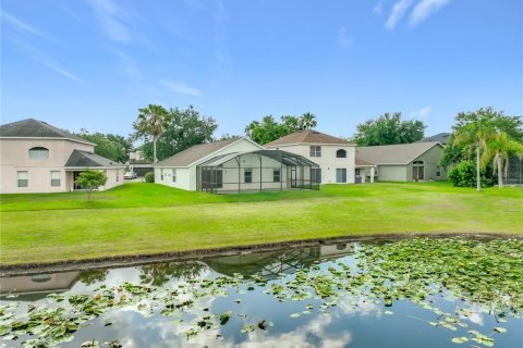 House in Orlando, Florida 4 bedrooms, 199.93 sq.m. № 2095626 - photo 9