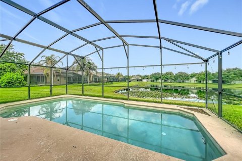 House in Orlando, Florida 4 bedrooms, 199.93 sq.m. № 2095626 - photo 11