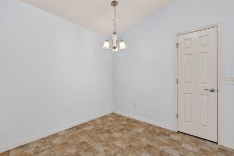 House in The Villages, Florida 2 bedrooms, 107.4 sq.m. № 2203958 - photo 12