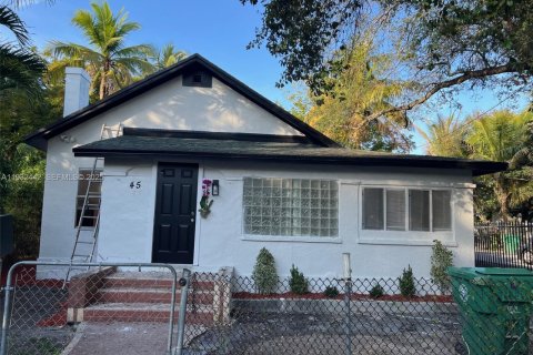 Propiedad comercial en venta en Miami, Florida, 135.64 m2 № 1992020 - foto 2