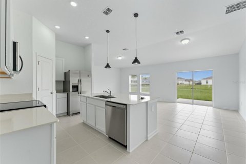 Casa en alquiler en Kissimmee, Florida, 3 dormitorios, 146.79 m2 № 1913584 - foto 18