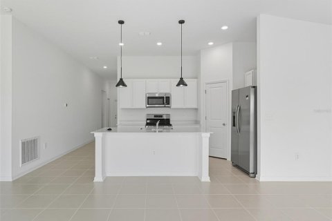 Casa en alquiler en Kissimmee, Florida, 3 dormitorios, 146.79 m2 № 1913584 - foto 19