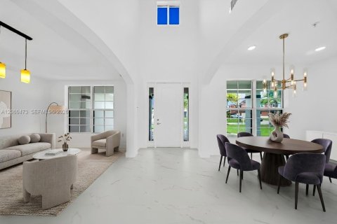 Villa ou maison à vendre à Miami, Floride: 5 chambres, 289.48 m2 № 2265204 - photo 3
