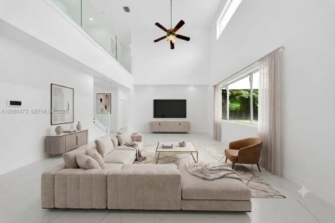 Villa ou maison à vendre à Miami, Floride: 5 chambres, 289.48 m2 № 2265204 - photo 5