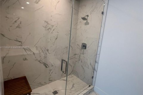 Condominio en alquiler en Sunny Isles Beach, Florida, 3 dormitorios, 195.09 m2 № 2088529 - foto 20