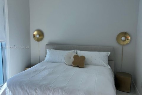 Condominio en alquiler en Sunny Isles Beach, Florida, 3 dormitorios, 195.09 m2 № 2088529 - foto 18