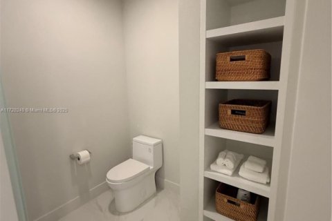 Condominio en alquiler en Sunny Isles Beach, Florida, 3 dormitorios, 195.09 m2 № 2088529 - foto 16