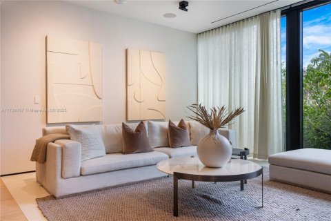 Снять в аренду виллу или дом в Майами, Флорида 5 спален, 676.61м2, № 1811188 - фото 28