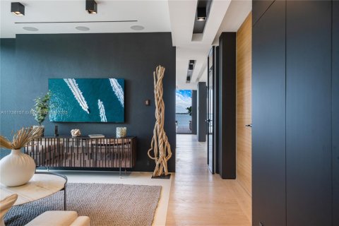 Снять в аренду виллу или дом в Майами, Флорида 5 спален, 676.61м2, № 1811188 - фото 29