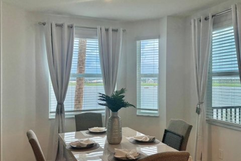 Снять в аренду кондоминиум в Лейквуд Ранч, Флорида 2 спальни, 107.21м2, № 2266473 - фото 8