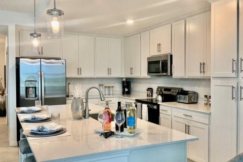 Снять в аренду кондоминиум в Лейквуд Ранч, Флорида 2 спальни, 107.21м2, № 2266473 - фото 11