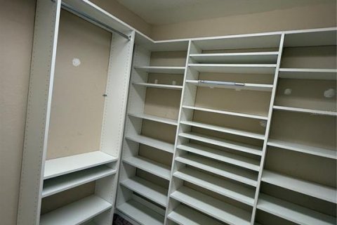 Купить таунхаус в Уэсли-Чепел, Флорида 3 комнаты, 155.7м2, № 1843269 - фото 19