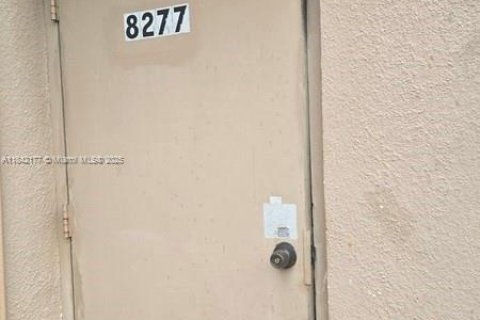 Propiedad comercial en venta en Plantation, Florida № 1834512 - foto 22