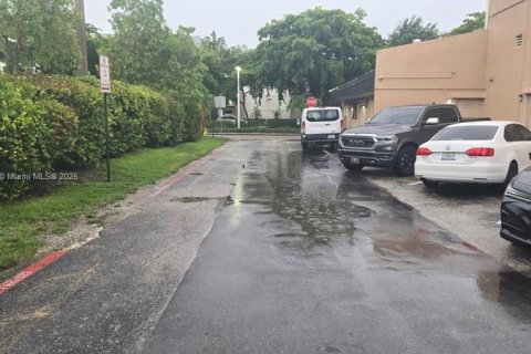 Propiedad comercial en venta en Plantation, Florida № 1834512 - foto 25