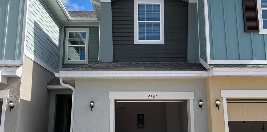 Touwnhouse à Wesley Chapel, Floride 3 chambres, 146.23 m2 № 2093863