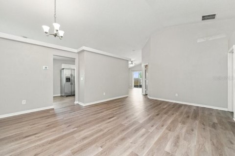 House in Kissimmee, Florida 4 bedrooms, 157.38 sq.m. № 2377601 - photo 3