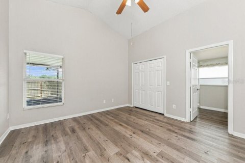 House in Kissimmee, Florida 4 bedrooms, 157.38 sq.m. № 2377601 - photo 9