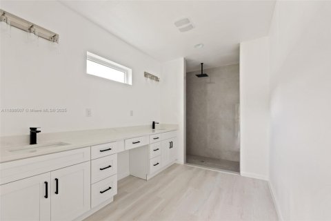 Villa ou maison à louer à Palm Bay, Floride: 4 chambres, 200.2 m2 № 1968634 - photo 20