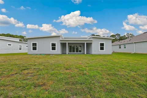 Villa ou maison à louer à Palm Bay, Floride: 4 chambres, 200.2 m2 № 1968634 - photo 25