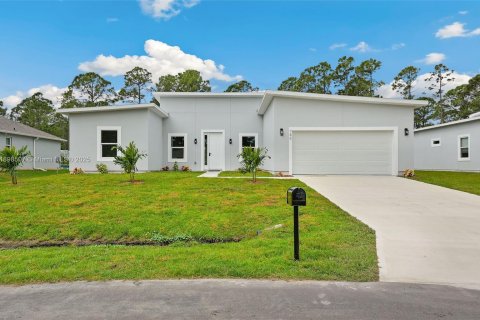 House in Palm Bay, Florida 4 bedrooms, 200.2 sq.m. № 1968634