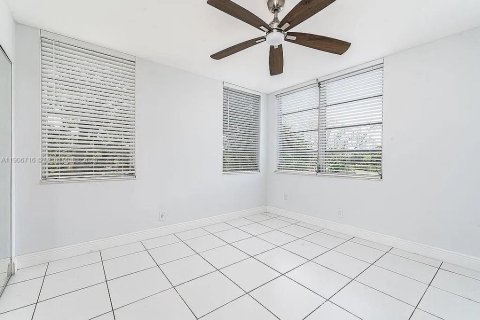 Copropriété à vendre à Davie, Floride: 3 chambres, 107.3 m2 № 1963202 - photo 12