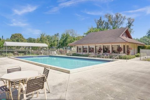 Copropriété à vendre à Davie, Floride: 3 chambres, 107.3 m2 № 1963202 - photo 17